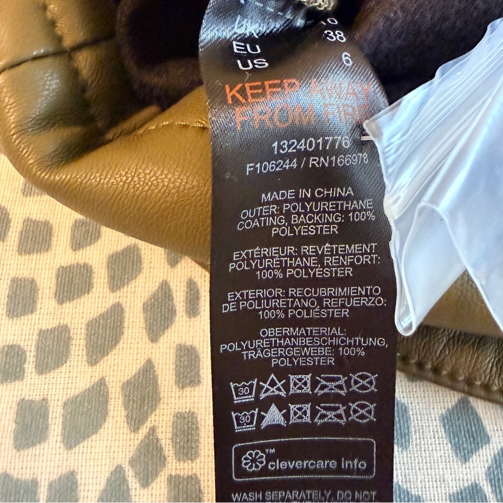 Topshop | Olive Green Vegan Leather Pleated Pants - Picture 7 of 7